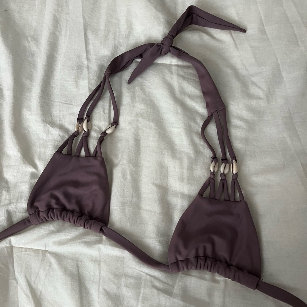 Montce shell bikini top
